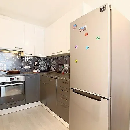 Apartamento 425 *